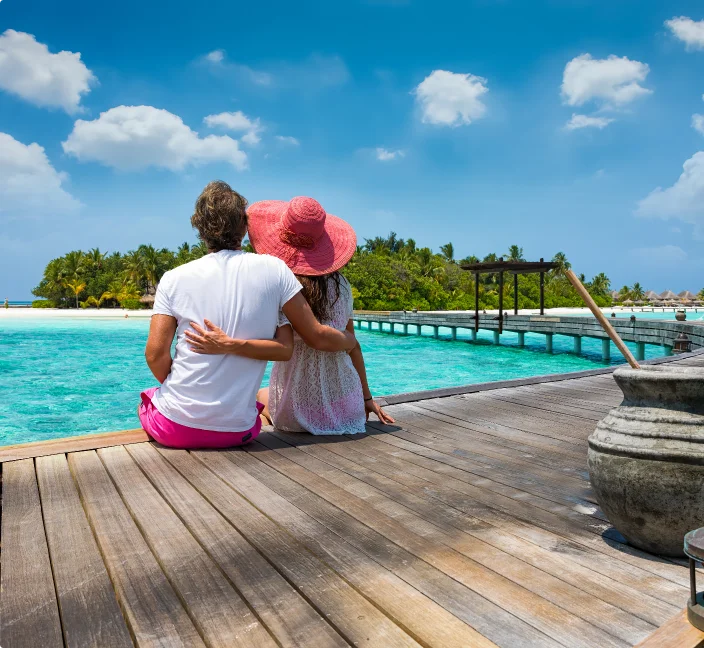Couple en voyage dans les îles