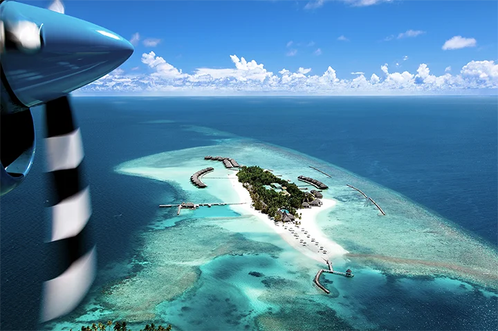 Transfert en hydravion vers une île-hôtel de luxe pour un séjour exclusif aux Maldives