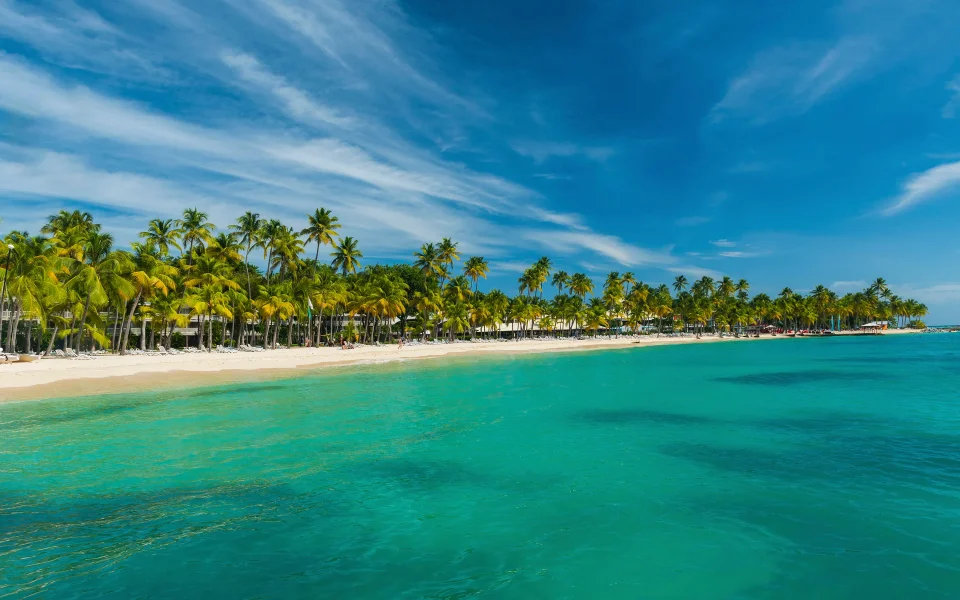 Plage de la Caravelle à Grande-Terre en Guadeloupe